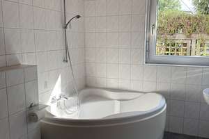 Helle und großzügige Wohnung zu vermieten! EBK, Garage, Arbeitszimmer, Terrasse, Garten... – Berggasse 31, 72762 Reutlingen-Mitte, Reutlingen – Vorschaubild 14