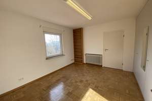 Steinen: Großes Einfamilienwohnhaus mit schöner Aussicht und Einzelgarage. – Die vollständige Adresse der Immobilie erhältst du vom Anbieter., 79585 Steinen – Vorschaubild 31