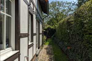 Fachwerk-Charme trifft moderne Technik – Doppelhaushälfte im historischen Ambiente von Isernhagen KB – Hannover (Kreis) – Vorschaubild 2