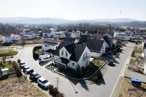 Wohnen mit Stil in idyllischer Vorortlage – Einfamilienhaus in Reichenschwand – Nürnberger Land (Kreis) – Vorschaubild 4