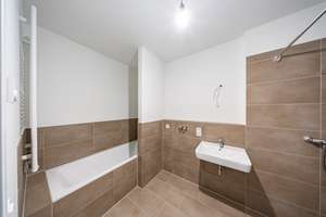 Neubauwohnung mit Fußbodenheizung und Balkon / WBS 180 erforderlich – Daumstr. 62A, 13599 Haselhorst, Berlin – Vorschaubild 7