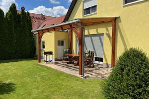 Haus mit Garage und Gartenhaus – Die vollständige Adresse der Immobilie erhältst du vom Anbieter., 91604 Flachslanden – Vorschaubild 1