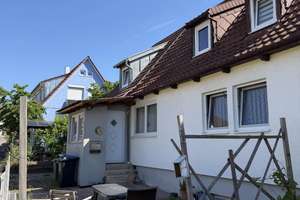 Idyllisches Wohnen in Herrenberg - Doppelhaushälfte mit viel Platz


 – Die vollständige Adresse der Immobilie erhältst du vom Anbieter., 71083 Herrenberg – Vorschaubild 5