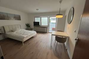 Möblierte 1-Zimmer-Wohnung mit Balkon – Erstbezug nach Sanierung, Top-Anbindung (Laimer Bahnhof) – Fürstenrieder Straße 101a, 80686 St. Ulrich, München – Vorschaubild 1