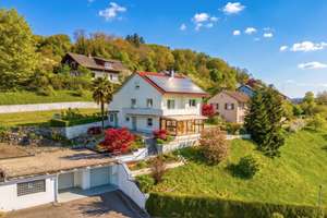 Wohnen mit Weitblick – Familienidylle in Aussichtslage – Die vollständige Adresse der Immobilie erhältst du vom Anbieter., 78315 Radolfzell am Bodensee – Vorschaubild 1