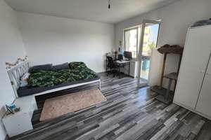 Attraktive 2-Zimmer-Wohnung mit Einbauküche & Balkon in München-Moosach – ab 01.07. – Dachauer Straße 244, 80992 Alt-Moosach, München – Vorschaubild 2