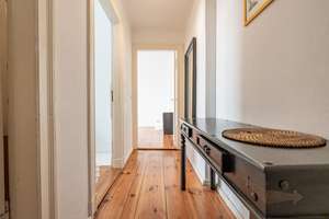 SOFORT BEZUGSFREI! Schöne 2 Zimmer Altbau-Wohnung nur wenige Gehminuten vom KADEWE entfernt. – Die vollständige Adresse der Immobilie erhältst du vom Anbieter., 10787 Schöneberg, Berlin – Vorschaubild 10