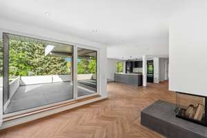 Kernsaniertes Penthouse am Park – Design, Dachterrasse & Tiefgarage inklusive – Die vollständige Adresse der Immobilie erhältst du vom Anbieter., 27580 Lehe, Bremerhaven – Vorschaubild 2