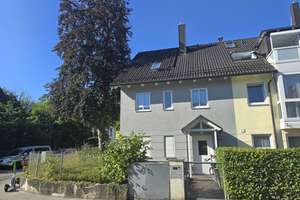 Attraktives Reiheneckhaus als 2-Familienhaus – Gratlspitzstr. 42 b, 81825 Berg am Laim Ost, München – Vorschaubild 2