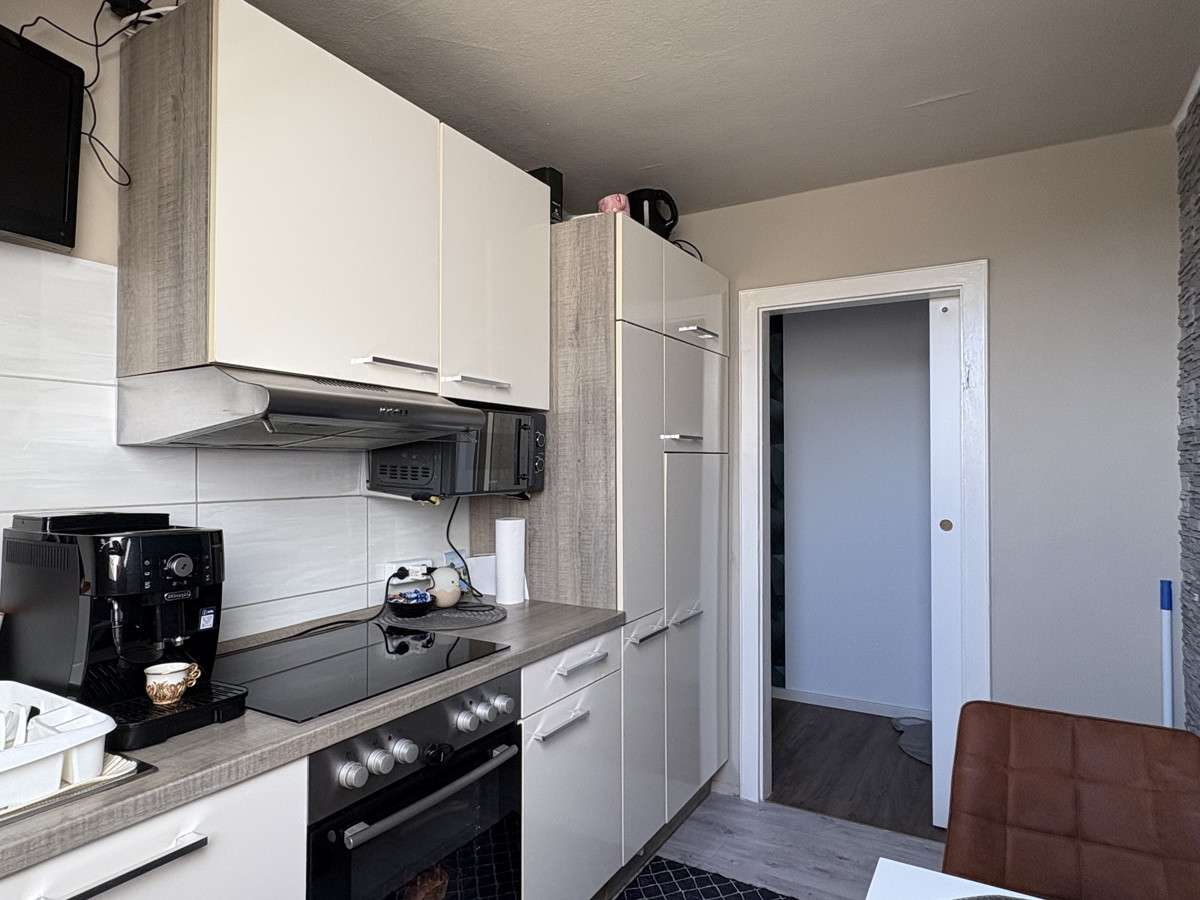 Immobilie in Bad Nenndorf - KARSTEN IMMOBILIEN ermöglicht Ihnen: Moderne DG-Wohnung mit großem Balkon und Top-Ausstattung - Bild 5