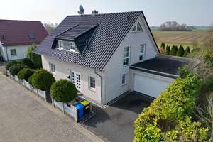 Ankommen. Durchatmen. Bleiben. – Ihr Zuhause mit freiem Blick ins Grüne – Die vollständige Adresse der Immobilie erhältst du vom Anbieter., 38116 Lehndorf-Watenbüttel, Braunschweig – Vorschaubild 2