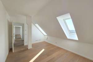 Exquisite Dachgeschosswohnung im Humannkiez – Die vollständige Adresse der Immobilie erhältst du vom Anbieter., 10439 Prenzlauer Berg, Berlin – Vorschaubild 2