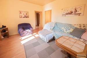 Voll möblierte 2-Zimmer-Wohnung mit großer Wohnküche und Gemeinschaftsgarten – Brückenstraße 15, 1157 Briesnitz, Dresden – Vorschaubild 3