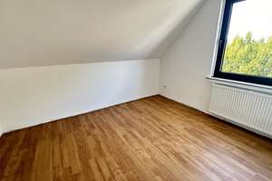 Frisch sanierte 3-ZKB Dachgeschosswohnung direkt an der "Deciusstraße" mit 
opt. TG-Stellplatz! – Die vollständige Adresse der Immobilie erhältst du vom Anbieter., 33611 Schildesche, Bielefeld – Vorschaubild 10
