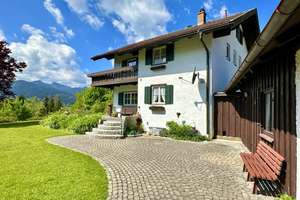GARTENPARADIES - WEITLÄUFIG - BERGBLICK
Zweifamilienhaus in Saulgrub-Wurmansau – Die vollständige Adresse der Immobilie erhältst du vom Anbieter., 82442 Saulgrub – Vorschaubild 2