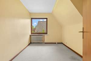 Sanierungsobjekt: Zweifamilienhaus im grünen und ruhigen Meiendorf – Die vollständige Adresse der Immobilie erhältst du vom Anbieter., 22145 Rahlstedt, Hamburg – Vorschaubild 17