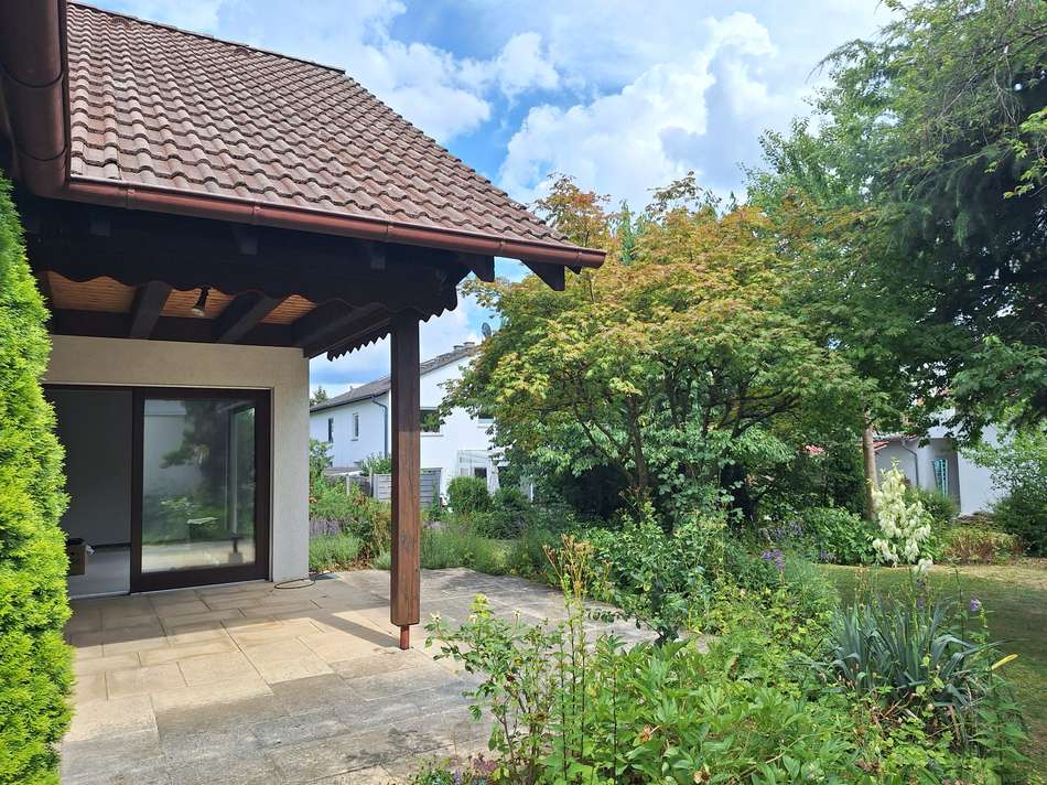 Terrasse und Garten