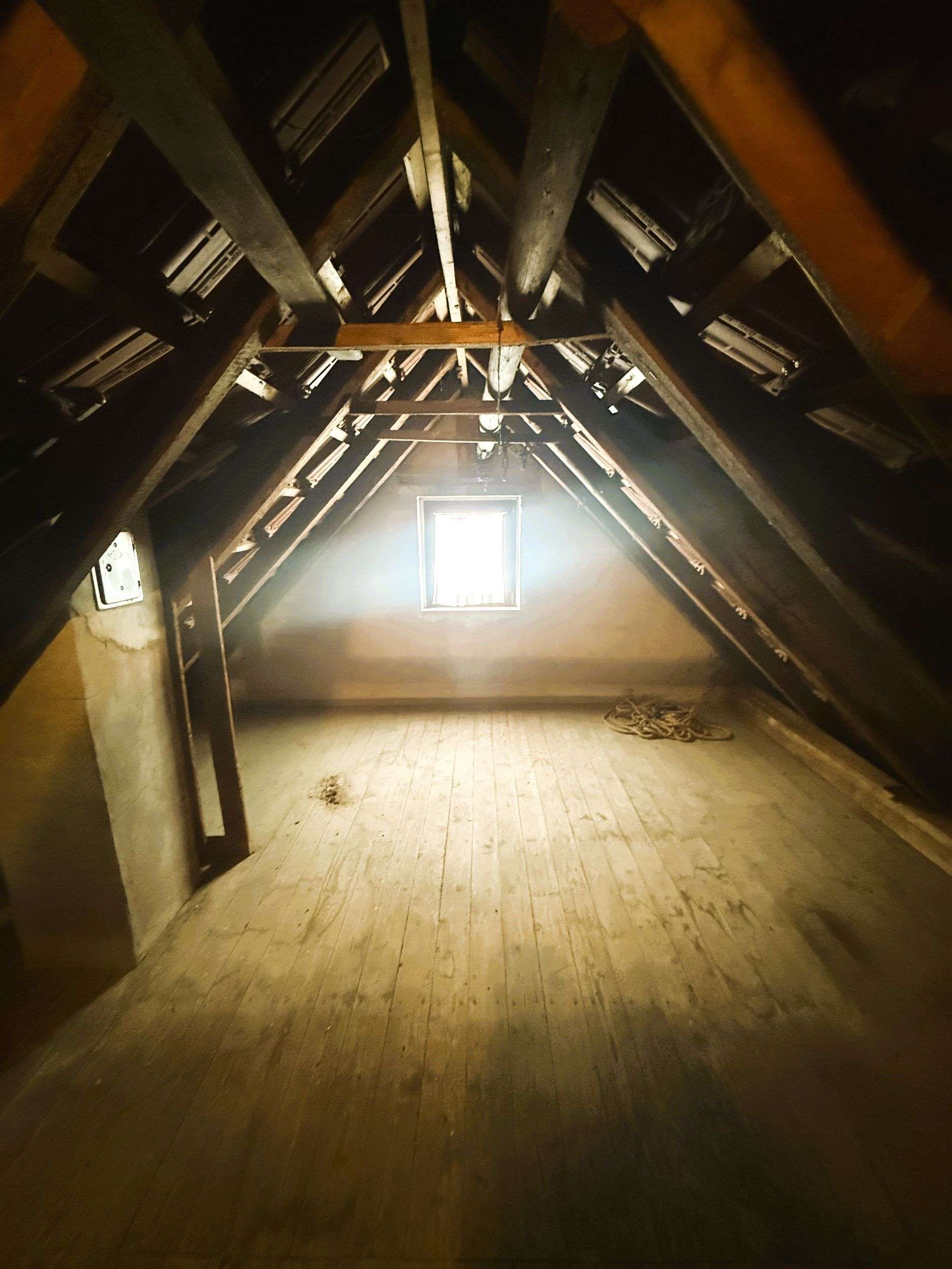 Immobilie in Steinbach-Hallenberg - Charmante Doppelhaushälfte mit Potenzial zur individuellen Gestaltung - Bild 4