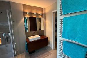 Luxuriöse 6-Zimmer-EG-Wohnung (Isargärten) mit hochwertiger Innenausstattung, Heimkino und EBK – Maria-Einsiedel-Straße 17, 81379 Thalkirchen, München – Vorschaubild 20