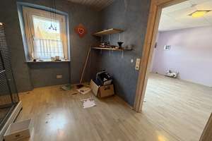 Ein-/Zweifamilienhaus mit Balkon und Nebengebäude in Helmstadt – Die vollständige Adresse der Immobilie erhältst du vom Anbieter., 97264 Helmstadt – Vorschaubild 14