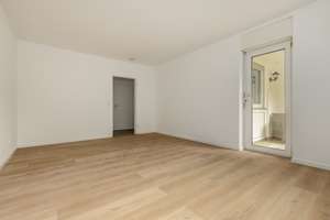 Modernisiert & bezugsfrei: 2-Zimmer-Wohnung mit Balkon *Provisionsfrei* – Die vollständige Adresse der Immobilie erhältst du vom Anbieter., 60529 Schwanheim, Frankfurt am Main – Vorschaubild 3