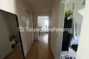 Tauschwohnung: helle geräumige 2Zi-Whg gg größere Whg mit Balkon/Garten