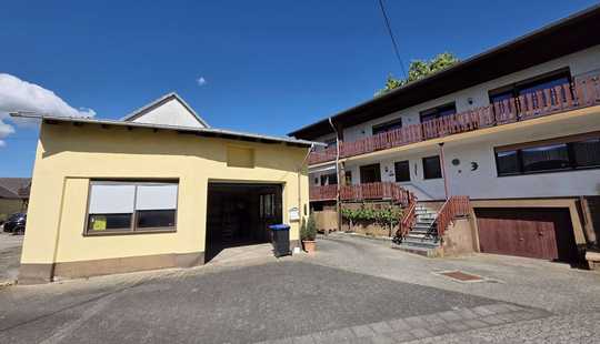 Bild von Warmsroth - Großzügiges Einfamilienhaus mit Scheune in ruhiger und zentraler Lage!