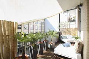 High-End! Stilvoll und Bezugsfrei: 3-Zi.-Etagenwohnung mit Balkon in urbaner Kiezlage – Berlin – Vorschaubild 2