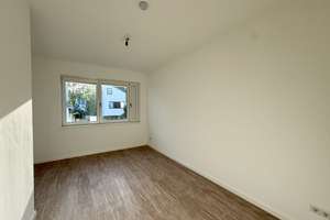 Erstbezug nach Sanierung: Modernes 5-Zimmer-Reihenhaus mit Garten in HH-Rahlstedt – Oldenfelder Straße 12d, 22143 Rahlstedt, Hamburg – Vorschaubild 18