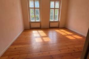 3 Jahre befristet !!! Wohnen im Denkmal: helle 2 Zimmer-Altbau-WE mit Küche und Duschbad