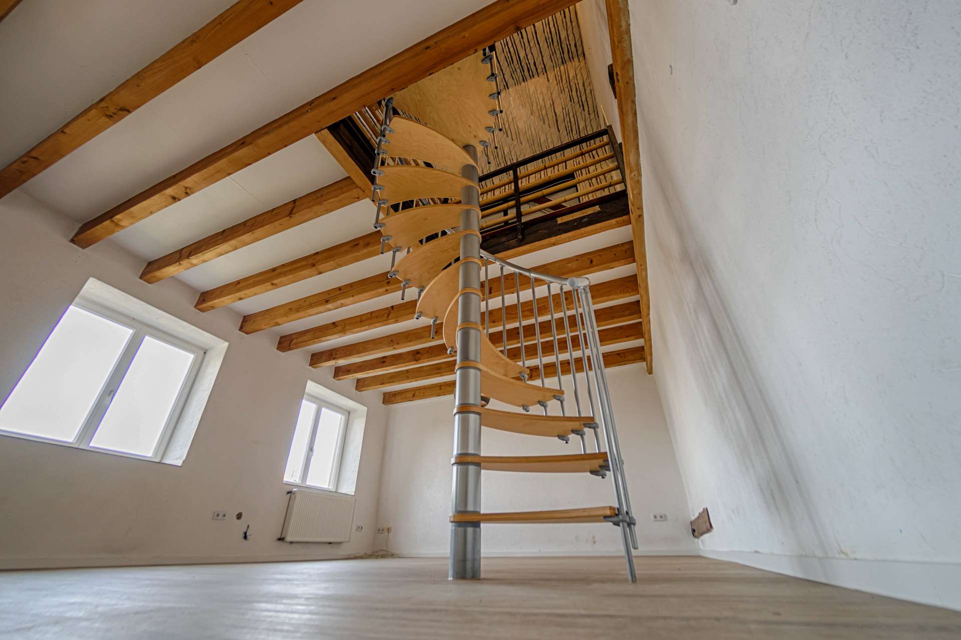 Immobilie in Neckarbischofsheim - Wohnen mit Charakter: Maisonette-Wohnung in ausgebauter Scheune am Waldrand mit Sonnenterrasse - Bild 13