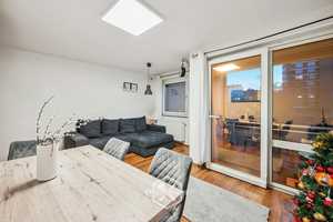 Lichtdurchflutete 3-Zimmer-Oase mit Balkon – Brucknerweg 10, 73732 Esslingen (Kreis) – Vorschaubild 2