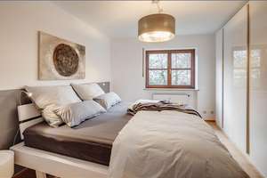 Möbliert: Moderne und helle Maisonette Wohnung zur Miete – Die vollständige Adresse der Immobilie erhältst du vom Anbieter., 80807 Milbertshofen, München – Vorschaubild 3