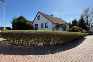Gepflegtes und gemütliches Wohlfühl-1-Familienhaus in sehr beliebter Wohnlage von Helmstedt – Die vollständige Adresse der Immobilie erhältst du vom Anbieter., 38350 Helmstedt – Vorschaubild 11