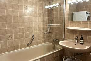 Zwei Zimmer in Stuttgart Botnang: Helle Wohnung im siebten Stock – Gustav-Mahler-Straße 28, 70195 Botnang-Süd, Stuttgart – Vorschaubild 3