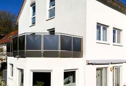 01 Haus - Gartenseite