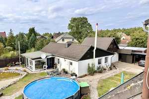 HORN IMMOBILIEN ++ Zwei Häuser in Löcknitz zu einem Preis mit Pool, Gästehaus und Garage – Uecker-Randow (Kreis) – Vorschaubild 3