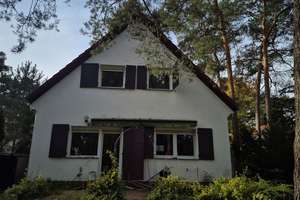 Hauptstadtmakler-Bezugsfreies Einfamilienhaus mit großem Garten in Top-Lage – Die vollständige Adresse der Immobilie erhältst du vom Anbieter., 14532 Kleinmachnow – Vorschaubild 2