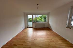 Helle 2-Zimmer-Wohnung mit Balkon in Nürnberg