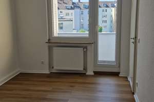 Helle Whg. in ruhigem gepflegten Haus mit EBK + Balkon 5 Min. zum HbH – 40227 Oberbilk, Düsseldorf – Vorschaubild 6