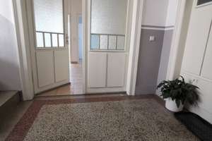 großzügige2 Zi Wohnung mit 3 Fensterseiten S-Bad Cannstatt, Teilmöbliert wenn gewünscht – Die vollständige Adresse der Immobilie erhältst du vom Anbieter., 70374 Schmidener Vorstadt, Stuttgart – Vorschaubild 3