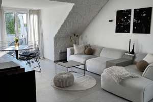 Exklusive 3-Zimmer-Wohnung mit Dachterrasse und Balkon im beliebten Ingolstädter Westviertel