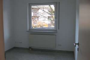3-Zimmer-Wohnung in Stuttgart-Bad Canntatt für max. 2 Personen, nicht WG-geeignet – Die vollständige Adresse der Immobilie erhältst du vom Anbieter., 70372 Kurpark, Stuttgart – Vorschaubild 3