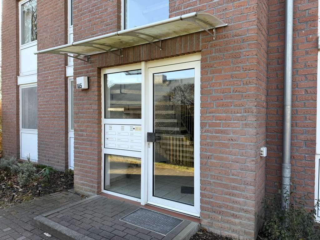 Immobilie in Elmenhorst - Attraktive und gut vermietete 2-Zimmer Eigentumswohnung mit Süd-Loggia und Kfz- Stellplatz - Bild 1