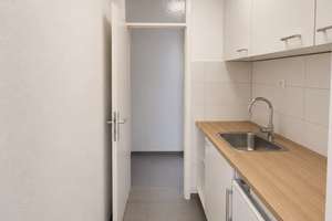 Traumhafter Fernblick über Karlsruhe – 1-Zimmer-Wohnung mit Balkon im 12. Obergeschoss der Weststadt – Die vollständige Adresse der Immobilie erhältst du vom Anbieter., 76133 Weststadt, Karlsruhe – Vorschaubild 4