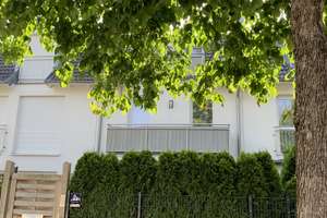 Lichtdurchflutetes Reihenmittelhaus (Bj. 2012), 124 m², Garage & Dachterrasse in München-Riem – Die vollständige Adresse der Immobilie erhältst du vom Anbieter., 81829 Trudering-Riem (Ortsteil), München – Vorschaubild 2