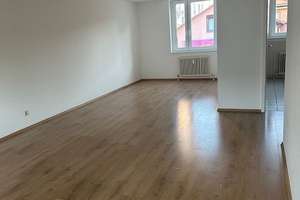 Großzügig, gut geschnittene, sehr gepflegte 4,5-Zi.ETW inkl. TG-Platz und EBK in saniertem 3-FH – Die vollständige Adresse der Immobilie erhältst du vom Anbieter., 70372 Kurpark, Stuttgart – Vorschaubild 5