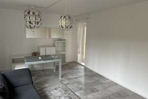     Hochwertig modernisierte 2,5-Zimmer-Wohnung mit EBK, Fahrstuhl, Balkon & Blick ins Grüne – Wilseder-Berg-Straße 7, 28329 Gartenstadt Vahr, Bremen – Vorschaubild 6