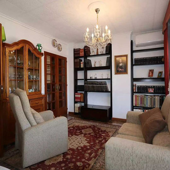 Großzügige und helle Wohnung mit Balkon in der Gegend von Creu de la Mà