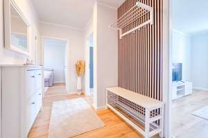 Attraktives Zimmer in hochwertiger Co-Living-WG * EBK * Balkon * Bad mit Wanne *sehr zentral *TOP – Schenkendorfstraße 38, 1139 Kaditz, Dresden – Vorschaubild 2